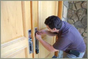 Locksmith Solution Services Chicago, IL 312-288-7668 - 68-44-4